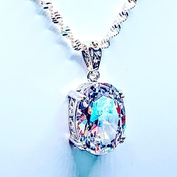 NEW! SPARKLING AUSTRIAN EMERALD CUT OVAL WHITE AUSTRIAN CRYSTAL - 925 SILVER - Picture 4 of 15